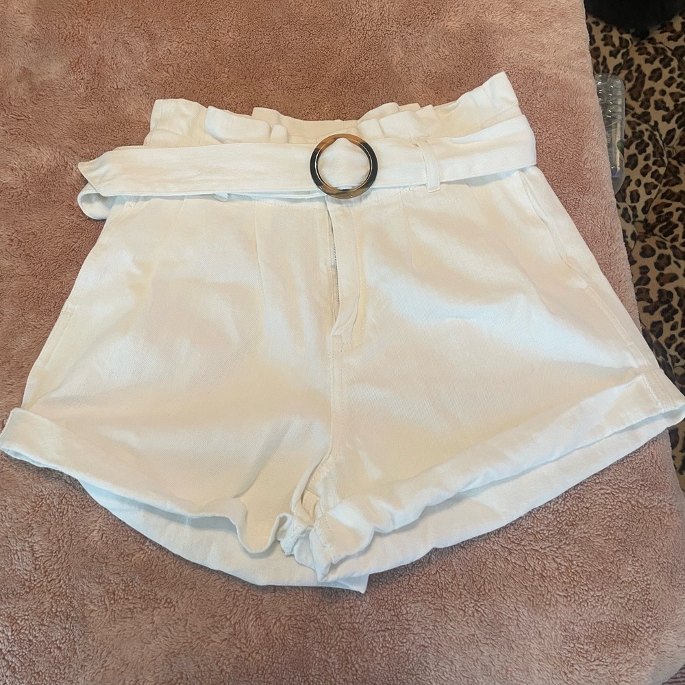 Peach love high waisted shorts with pleats!